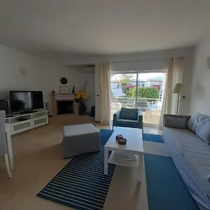  Apartamento Vila Gaivota With Terrace In