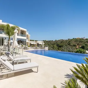 4* Hotel Caneiros Luxury House &